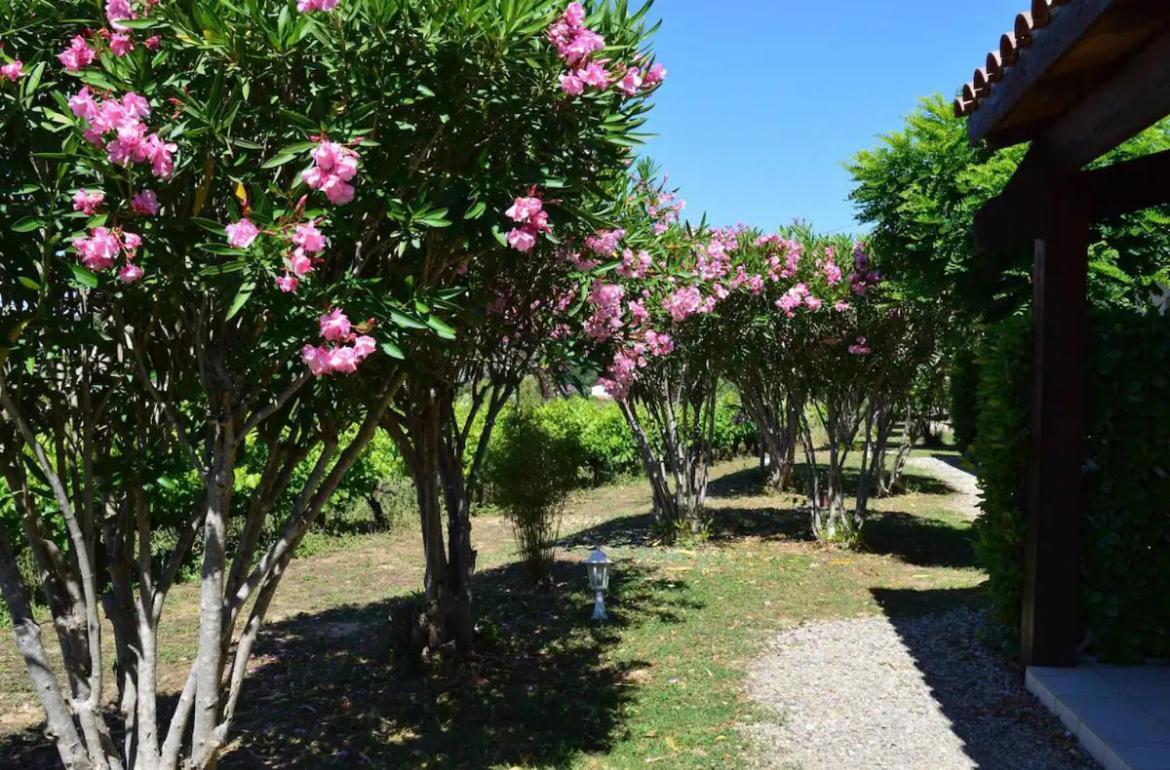 Holiday home Maison De Climatisee 